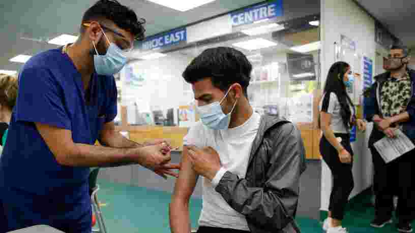 Les vaccinés sont moins susceptibles de transmettre le Covid-19, confirme une étude sur des joueurs de la NBA