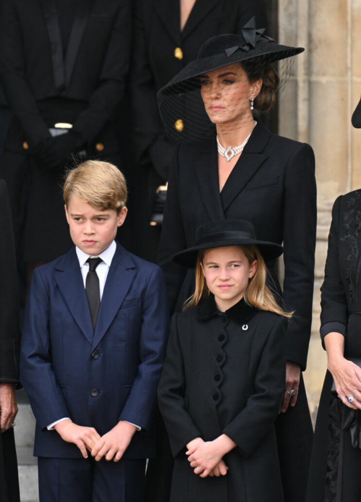 Kate Middleton left embarrassed with Princess Charlotte's behavior at ...