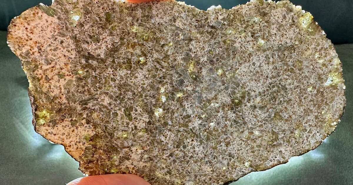 L'Œil de GEO: cette étrange météorite viendrait d'une planète inconnue et probablement éteinte