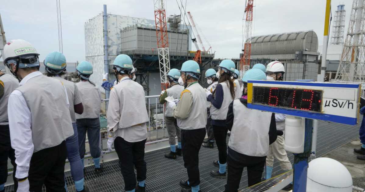 Dans les ruines de Fukushima, des robots s'apprêtent à déplacer des sacs de sable "mortels"