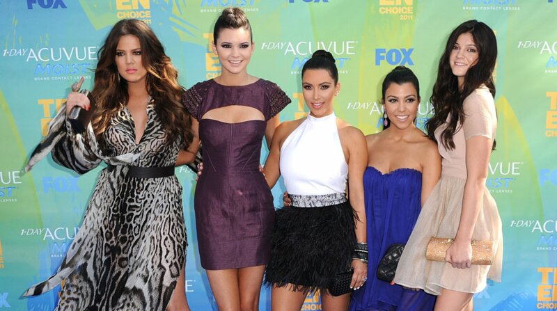 Comment S Appelle La Soeur De Kim Kardashian Comment s’appelle la sœur de Kim Kardashian qui fait des débuts très