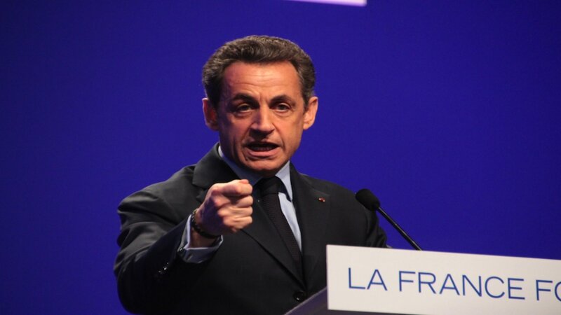 Que voulait dire en 2010 Nicolas Sarkozy :"On peut aussi me dire qu'il a plu au mois de novembre" ?