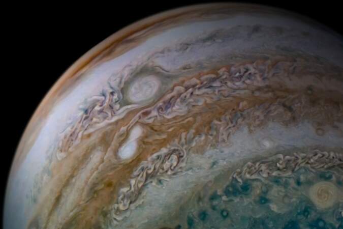 Autre face de la planète Jupiter.