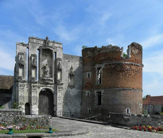 1 - Au château de Nantouillet, le Cardinal roulait sur l'or