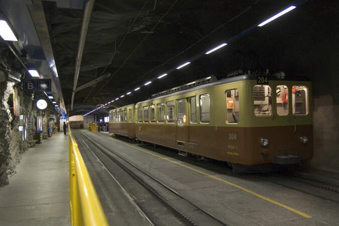 La gare souterraine de Jungfraujoch, en Suisse 2/2