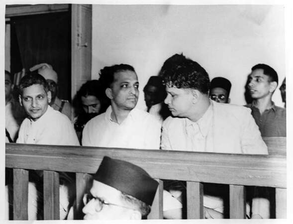 1948 : assassinat de Gandhi par Nathuram Godse 2/2
