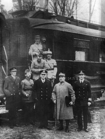 15. 11 novembre 1918 : signature de l’armistice. 