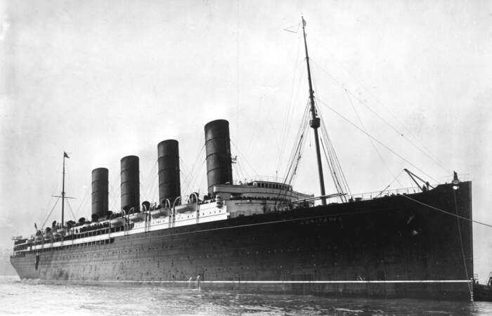 6. 7 mai 1915 : le torpillage du Lusitania, paquebot britannique, par un sous-marin allemand