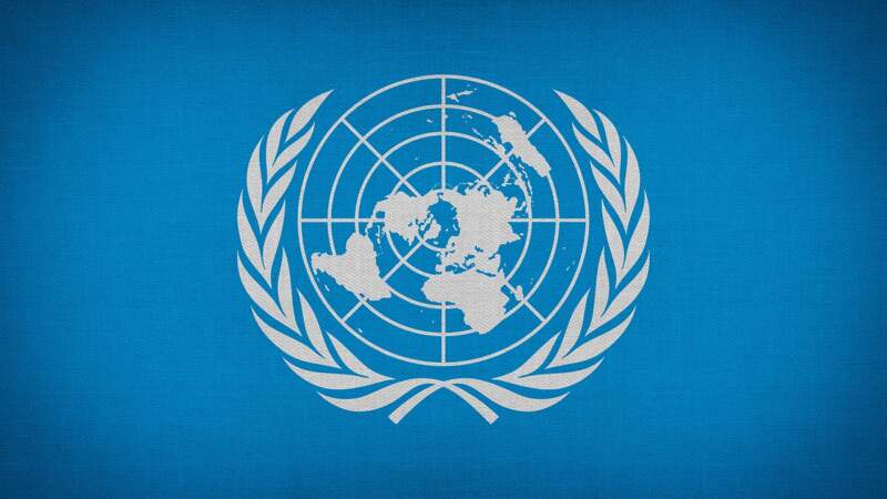 Le drapeau de l'Organisation des Nations unies