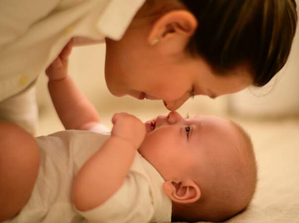 En Espagne, une mère va pouvoir cumuler les congés maternité et paternité