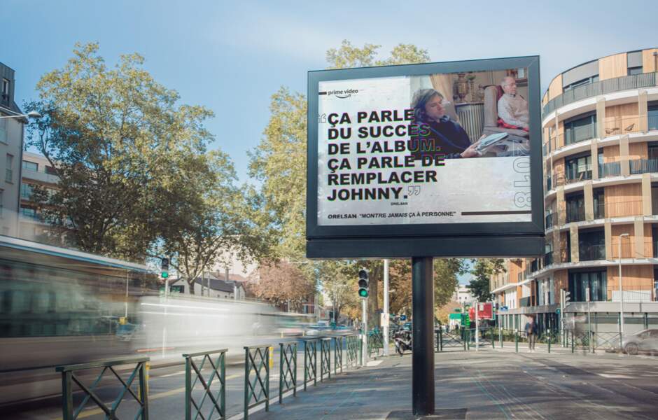 La promo de "montre jamais ça à personne" c’est une exposition sur l'autoroute entre Caen et Paris