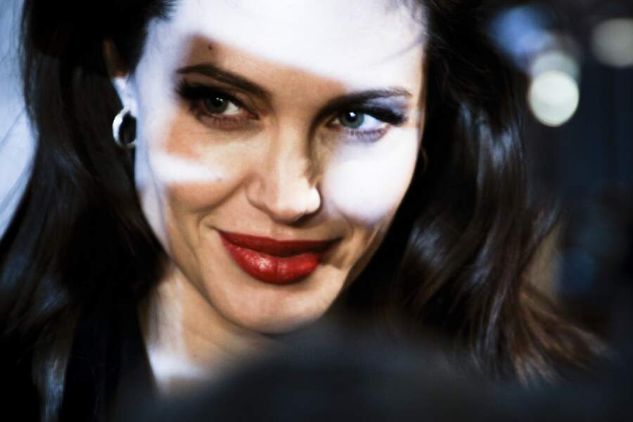 Angelina Jolie collection les poignards 