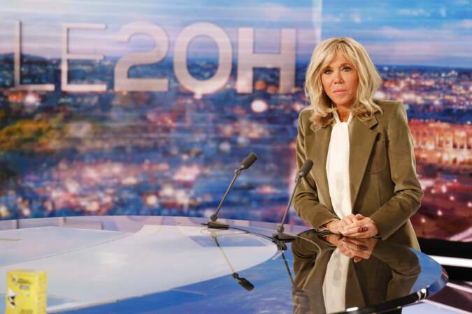 Brigitte Macron au 20 heures de TF1 pour l'opération Pièces jaunes