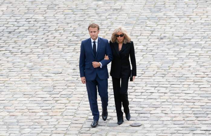 Emmanuel et Brigitte Macron à l'hommage de Jean-Paul Belmondo