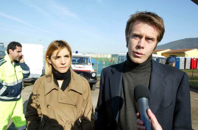 En 2009, Clotilde Courau et Emmanuel-Philibert de Savoie se rendent dans la région d'Abruzzo en Italie après un terrible séisme. 