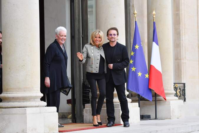 Brigitte Macron reçoit Bono au Palais de L'Elysée