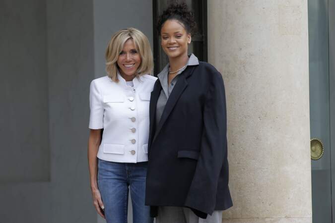 Brigitte Macron reçoit Rihanna au Palais de L'Elysée
