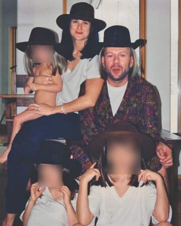Mais la complicité est intacte, et sur Instagram, Demi Moore célèbre souvent sa famille, notamment avec d'adorables photos.