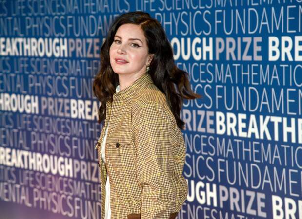 En 2014, Lana Del Rey faisait même d’inquiétantes confidences au journal The Guardian au sujet de sa carrière et son… envie de mourir.