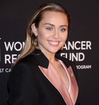 À seulement 30 ans, Miley Cyrus est une icône pour beaucoup. Mais côté vie privée, la chanteuse revient de (très) loin.