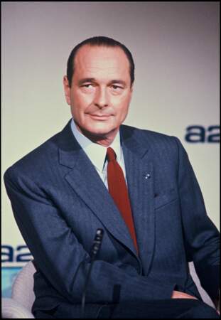 En pleine ascension politique, Jacques Chirac passe peu de temps avec son clan. Situation qu’il a plus d’une fois regrettée, comme il le confiait en 2007 : "J'ai une fille qui a été intelligente, jolie, et qui à 15 ans, a été prise d'anorexie mentale [...]. Peut-être aurais-je dû faire plus, psychologiquement parlant".