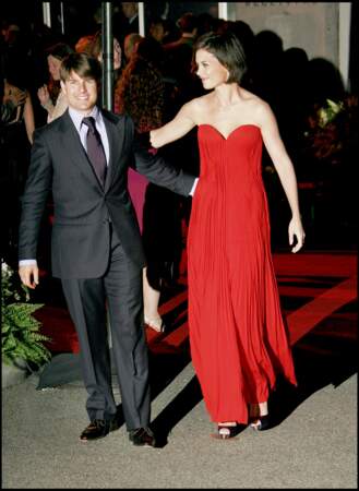 C’est pour cette raison que, le 28 juin 2012, Katie Holmes demande le divorce après avoir tout organisé. Sa fille aux bras, elle se réfugie dans un appartement à New York, loin de Tom Cruise.