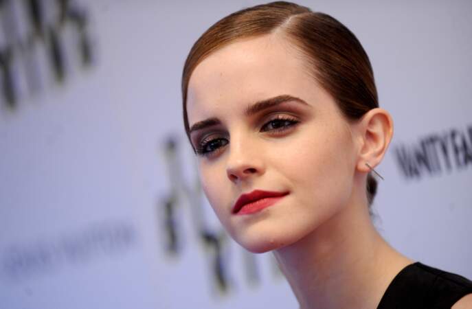 Devenue star planétaire en décrochant le rôle d’Hermione Granger dans les films "Harry Potter" à seulement 10 ans, Emma Watson a grandi sous l’œil des caméras. 