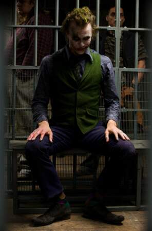 Lors de sa préparation pour incarner au mieux le rôle du Joker, Heath Ledger s’était isolé dans un appartement et documentait son quotidien tourmenté dans un journal vidéo saisissant, rendu public après sa mort.