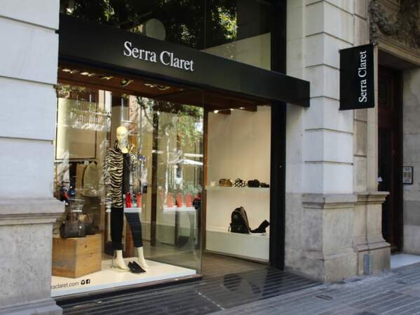 Cristina's family owns a fashion store